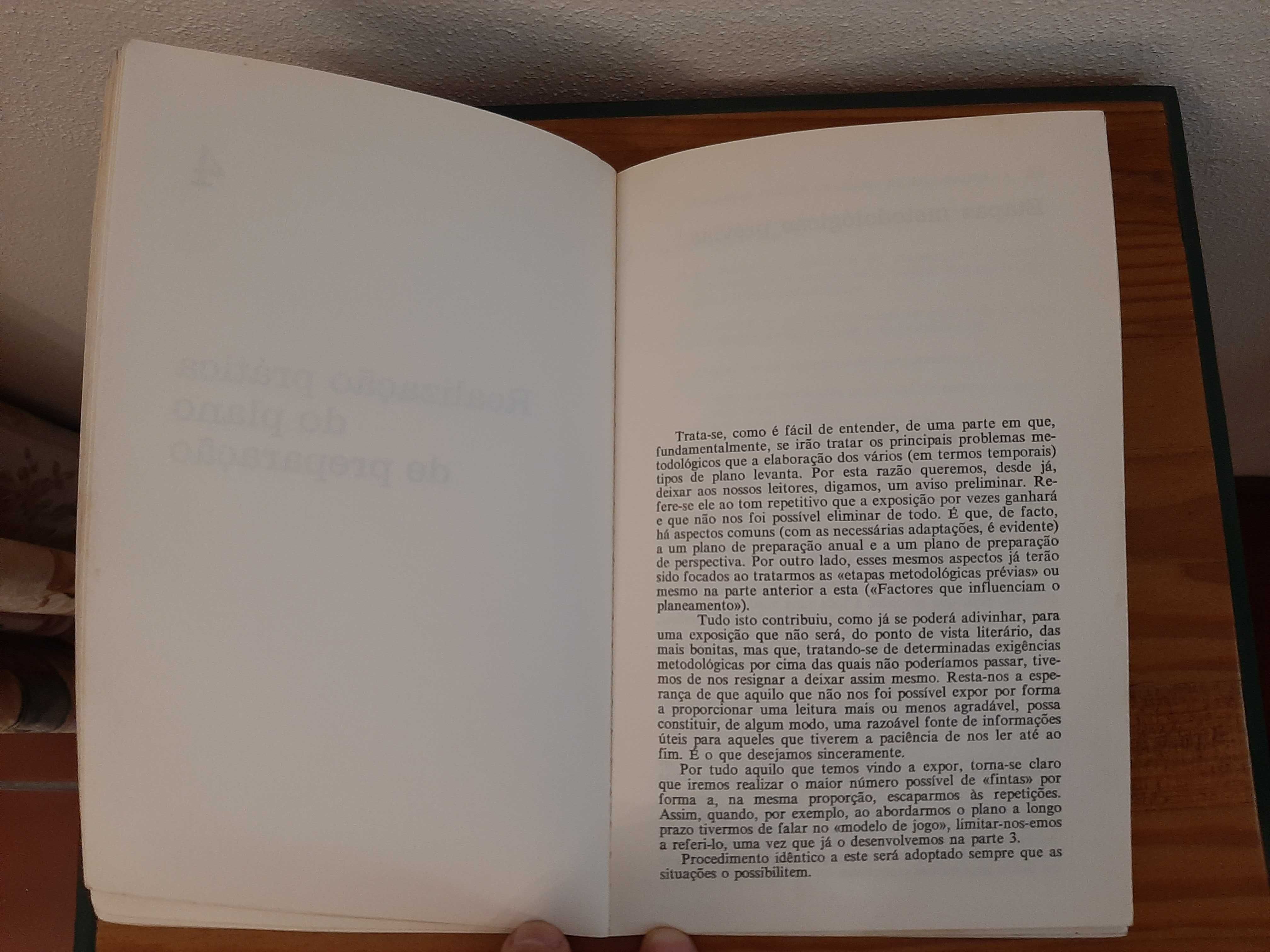 Livro Planeamento do Treino e Preparação do Treinador - José Curado