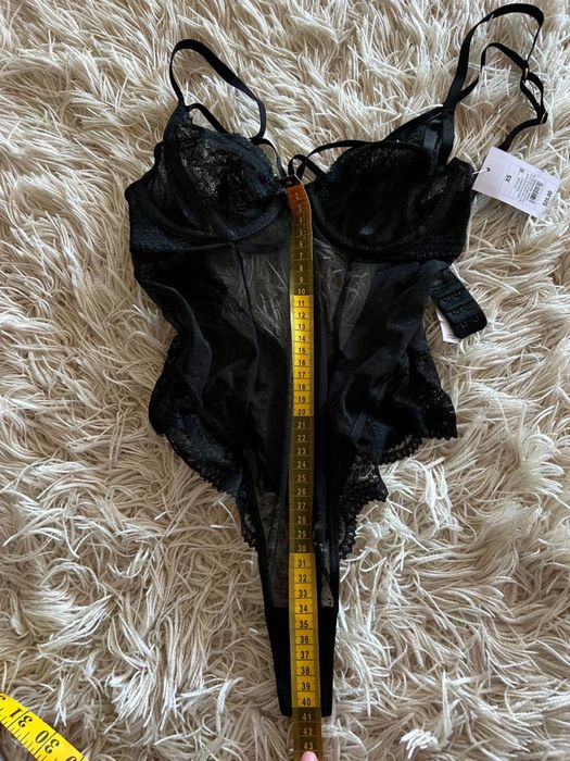 Чорне сексуальне боді