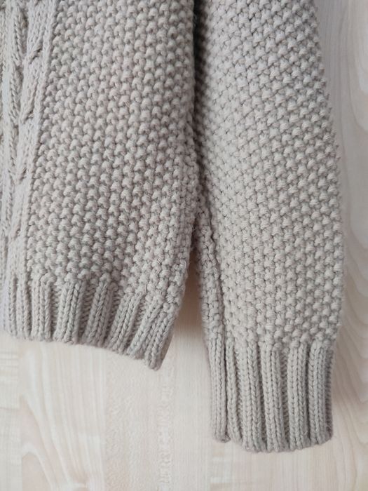 Sweter beżowy M jak nowy
