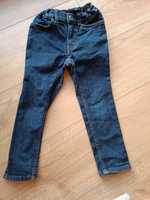 Miekkie szczupłe Jeansy spodnie r.98