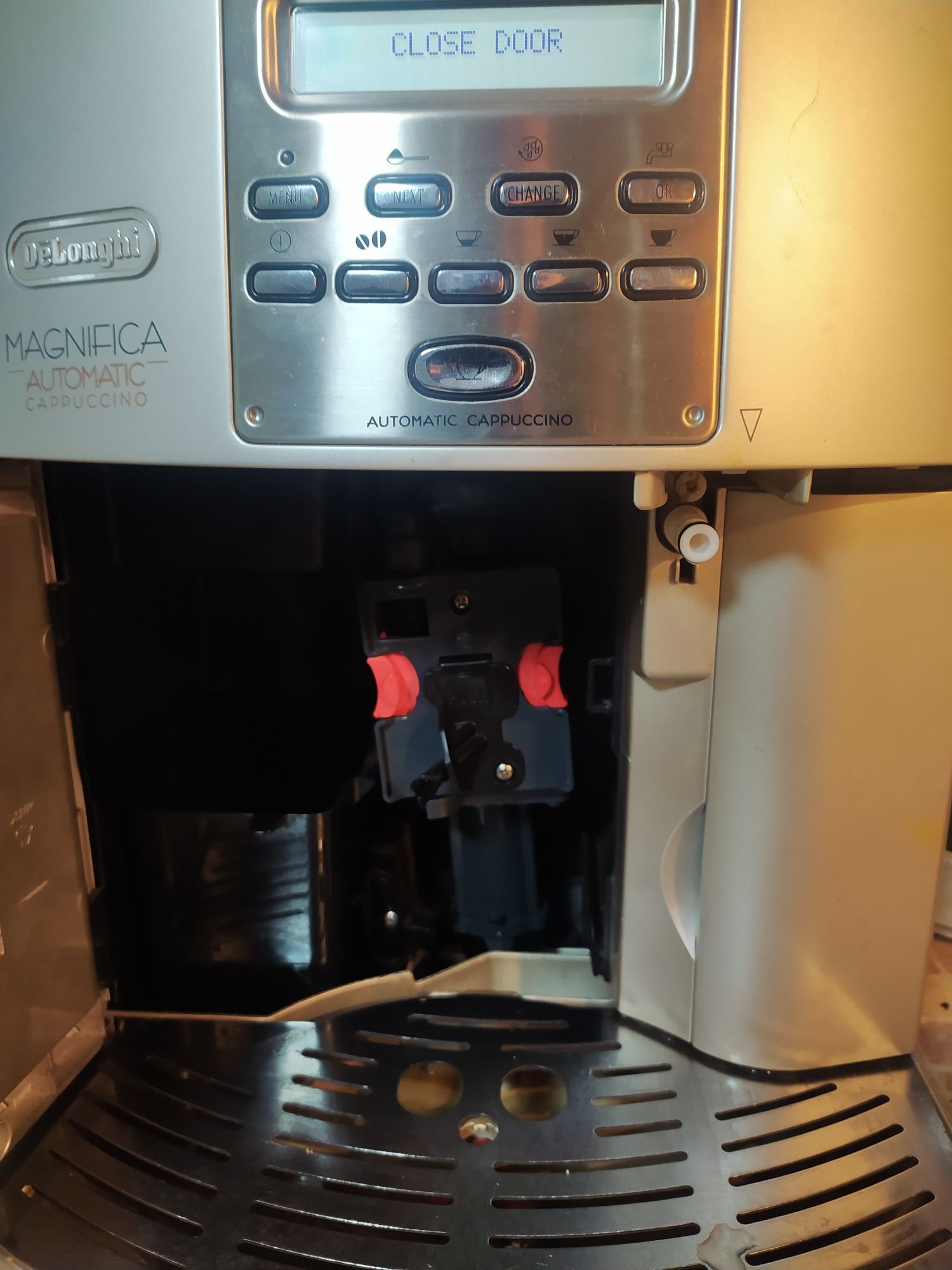 Кофемашина Delonghi magnifica automatic cappuccino