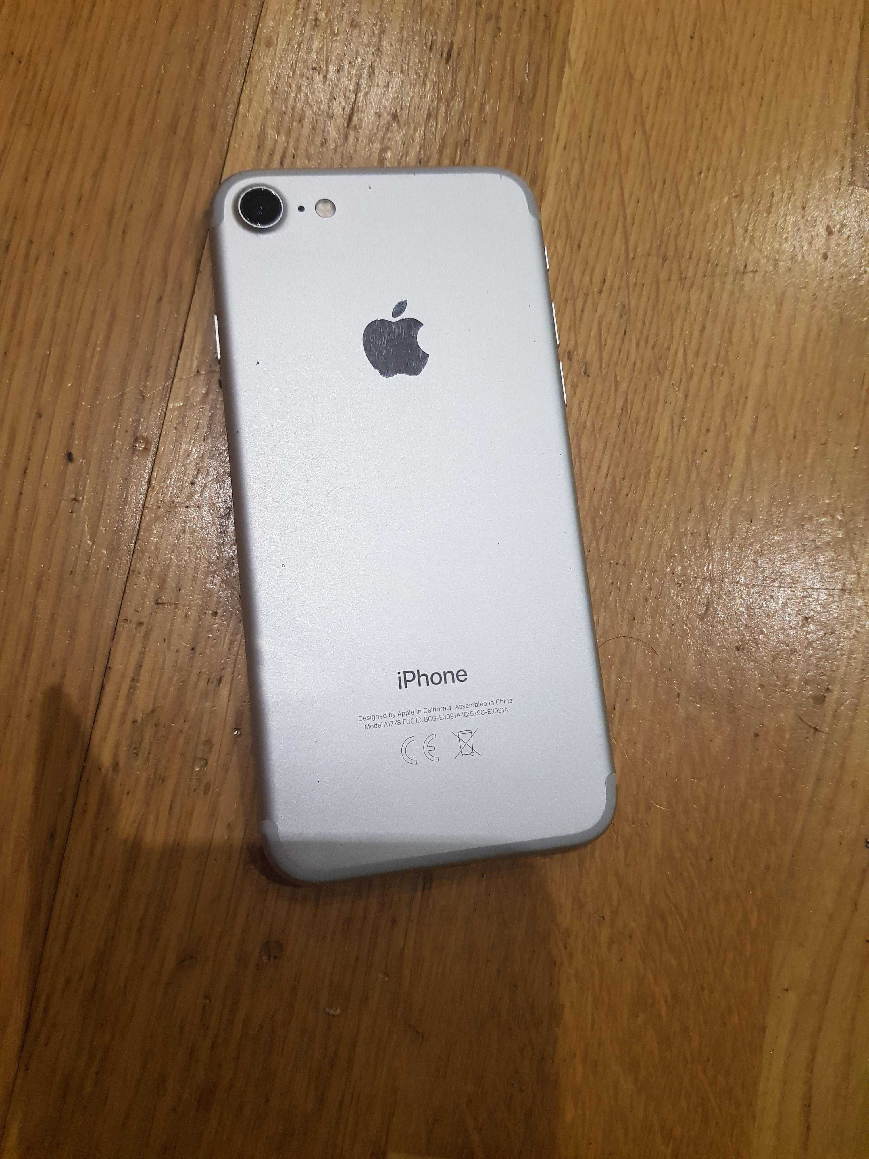 Телефон iphone 7                    .