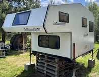 Zabudowa Bimobil husky 270 na pickupa
