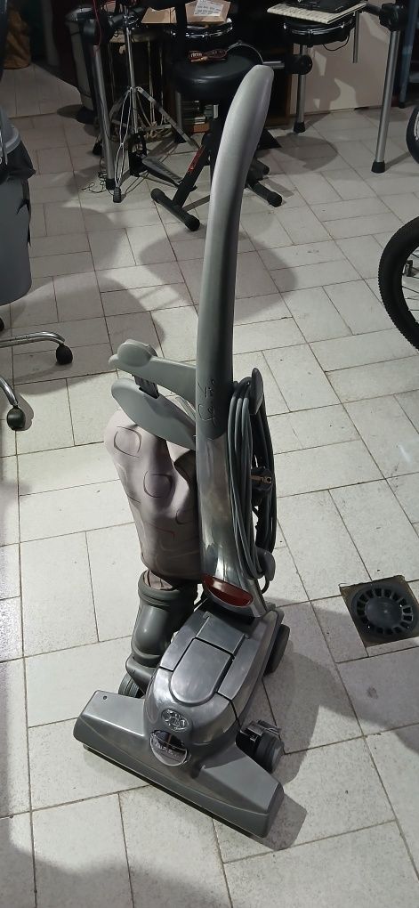 Aspirador Vertical Kirby Sentria G10E