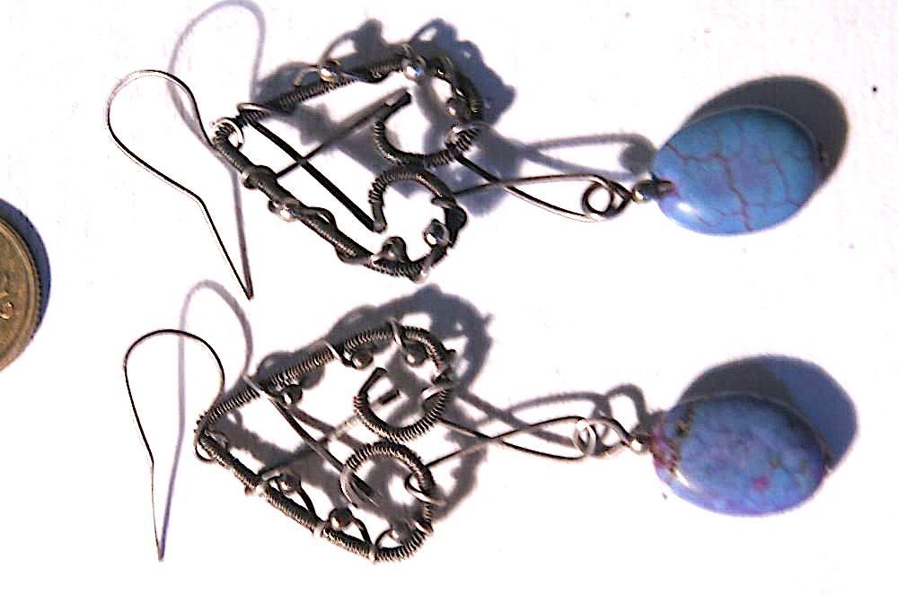 kolczyki wire wrapping howlit niebieski wspaniałe