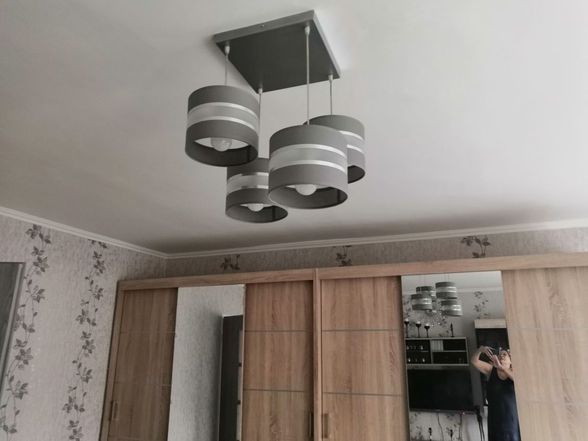 Sprzedam lampę wiszącą