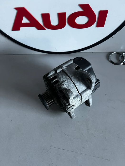 Alternator Audi A4 8K A5 A6 Q5 2.0TDI 04L903017A