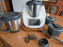 Thermomix tm 6 + dodatkowy dzbanek + podstawka dębowa