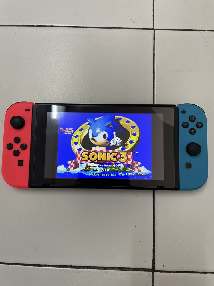 Consola Nintendo Switch Desbloqueada em caixa