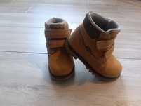 Buty zimowe, trapery, rzepy, Fila, r. 24