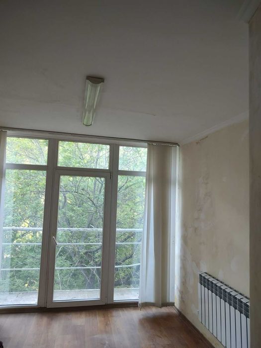 Ст.м. Голосіївська- 1 хв! Здам офіси 14-15-16 м.кв. Є свій сан/вузол!!