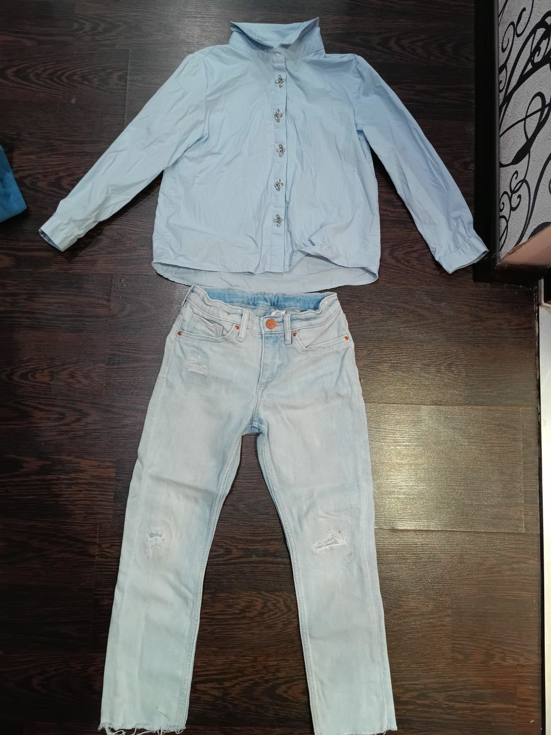 Джинсы и рубашка на 6-7 лет