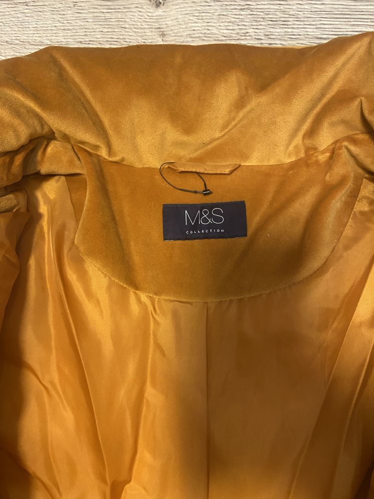 Нова бархатна куртка M&S