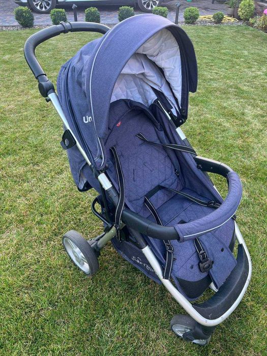 Коляска прогулянкова (прогулочная) Carello Bravo