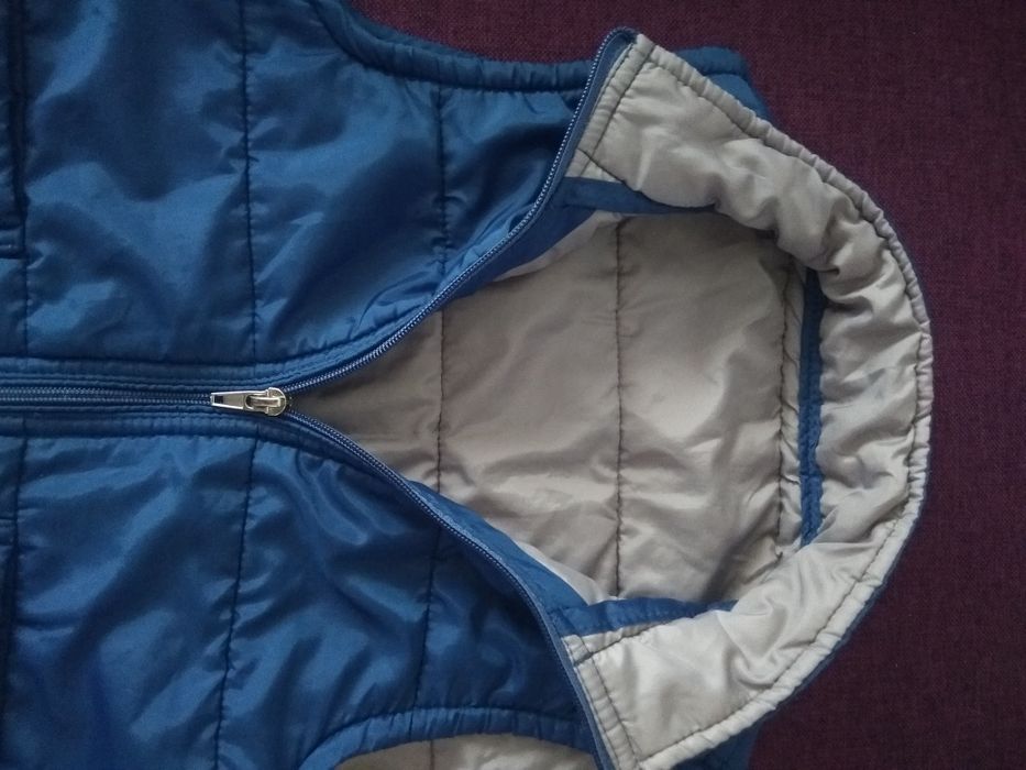 Жилетка на хлопчика 2-4 роки .