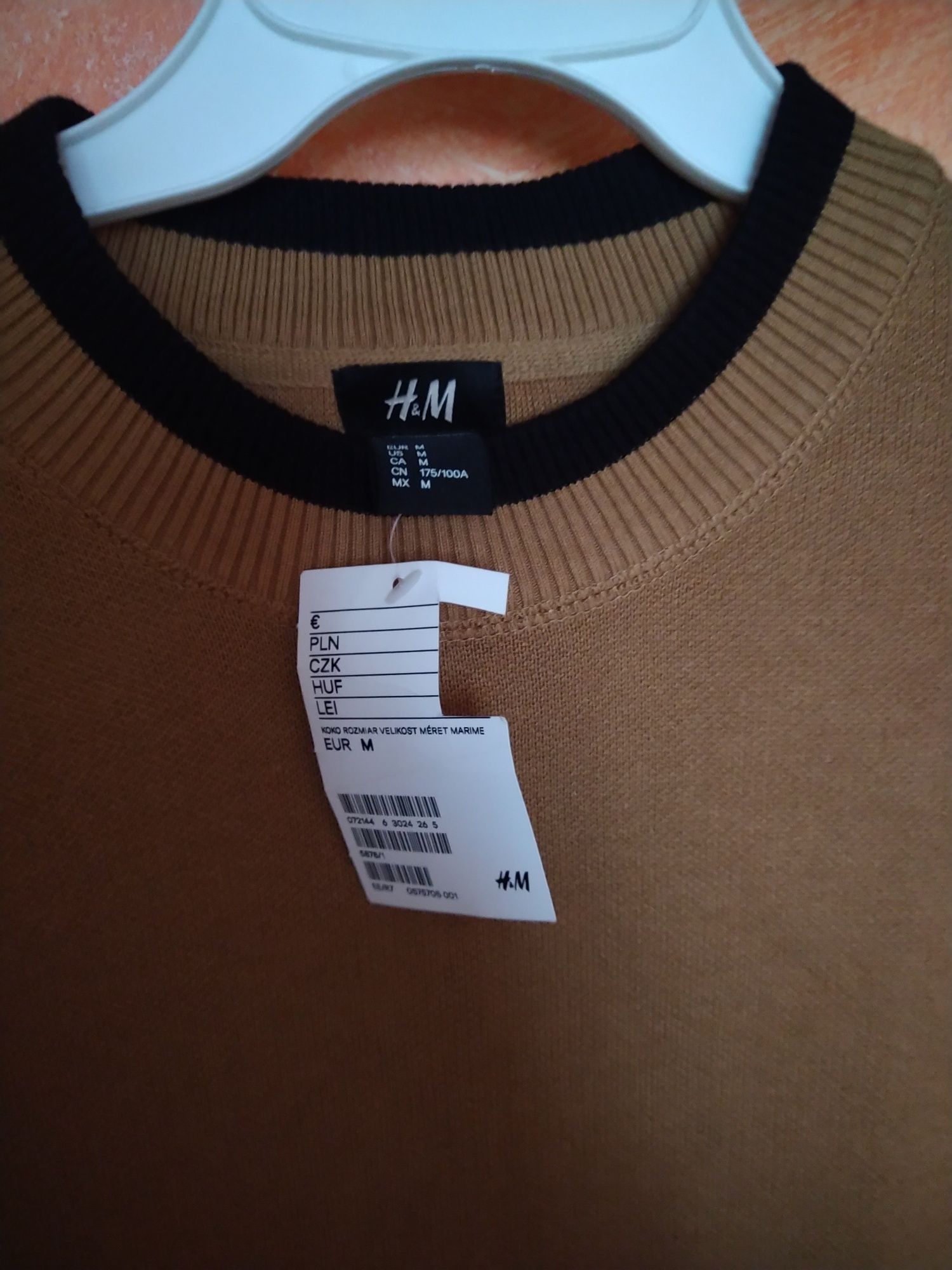 Sweterek H&M beżowy rozmiar M