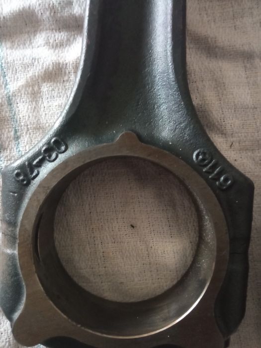 Продам шатуни та поршні ОМ 611-612