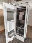 Zamrażarka z kostkarką do lodu Gaggenau RF463201 pod zabudowę 291 l.
