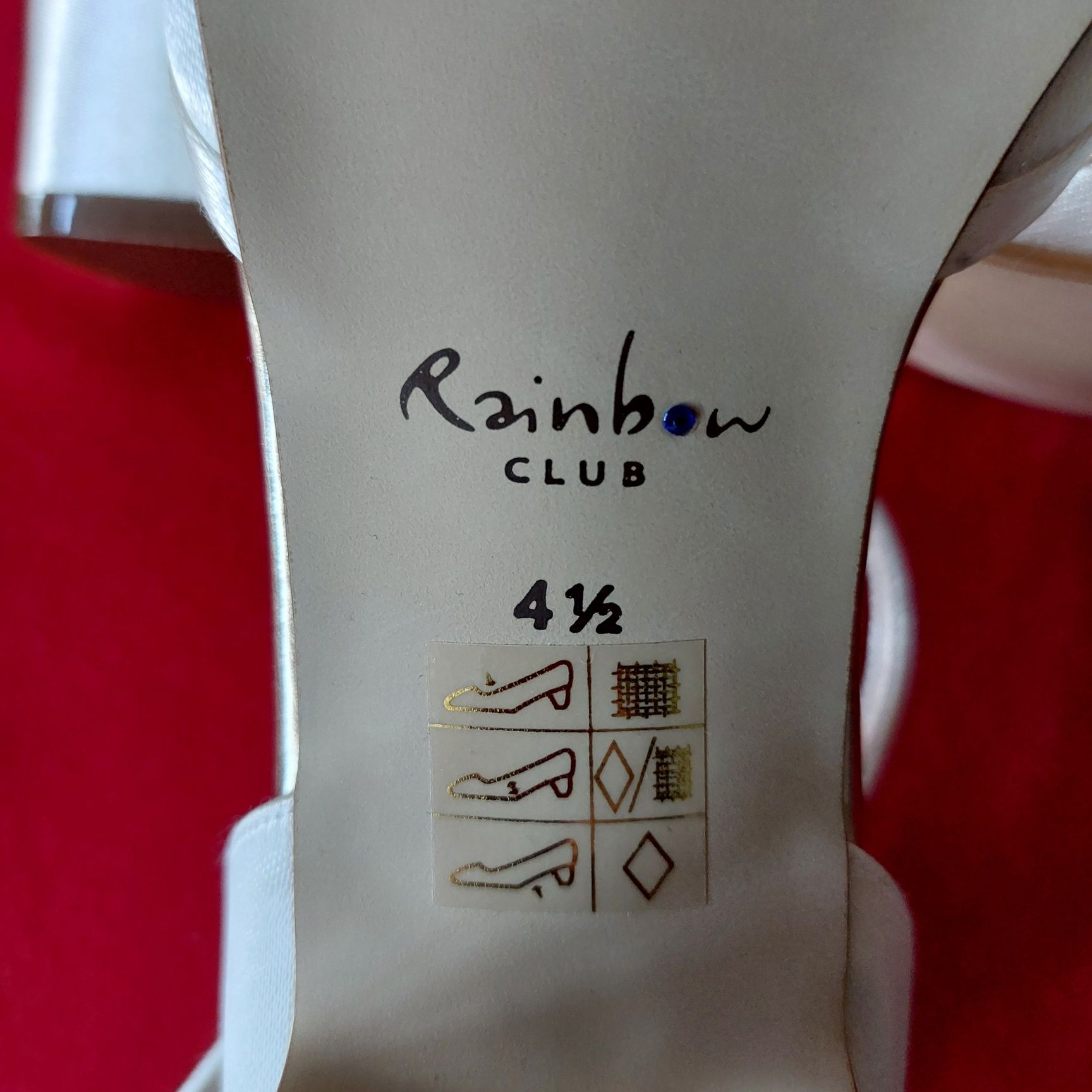 Białe buty z satyny. Nowe. Rainbow. 8 foto.