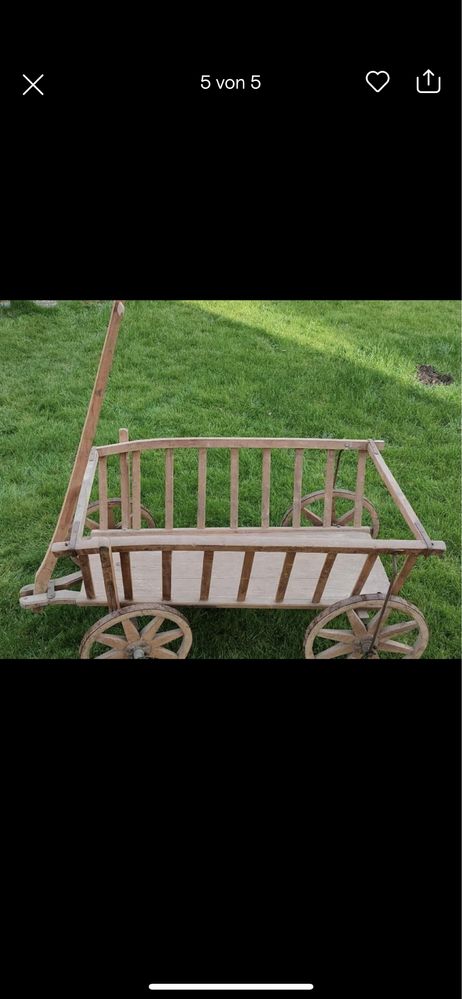 Stary wózek drewniany