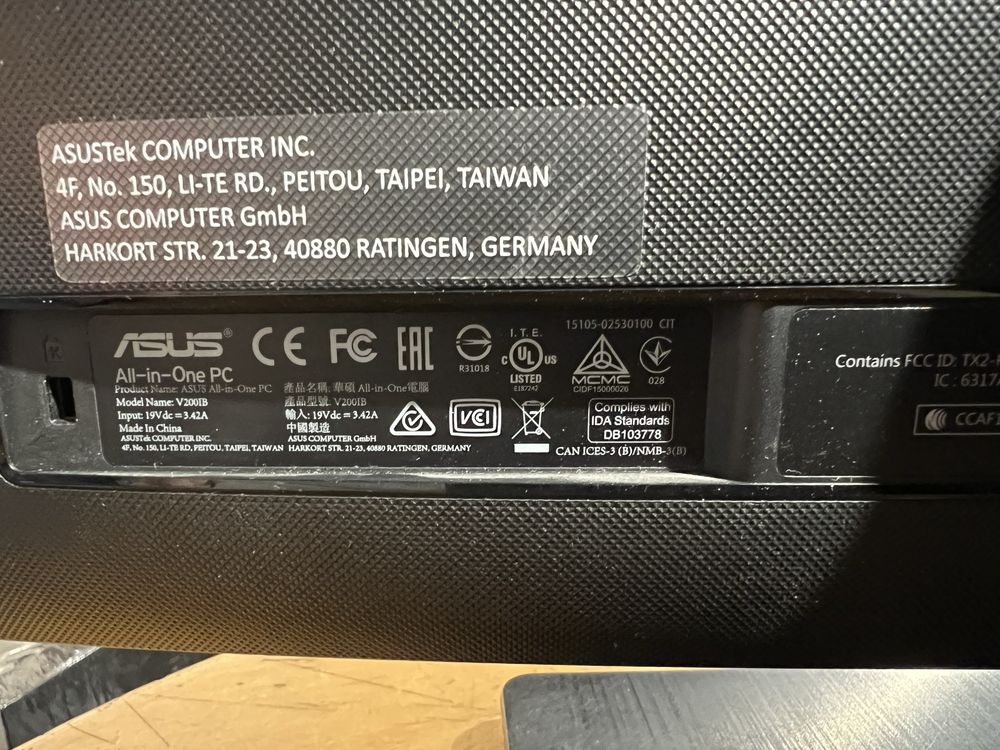 Моноблок Asus  Ol in one V2001B