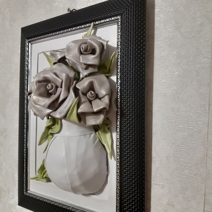 Картина из наьуральной кожи