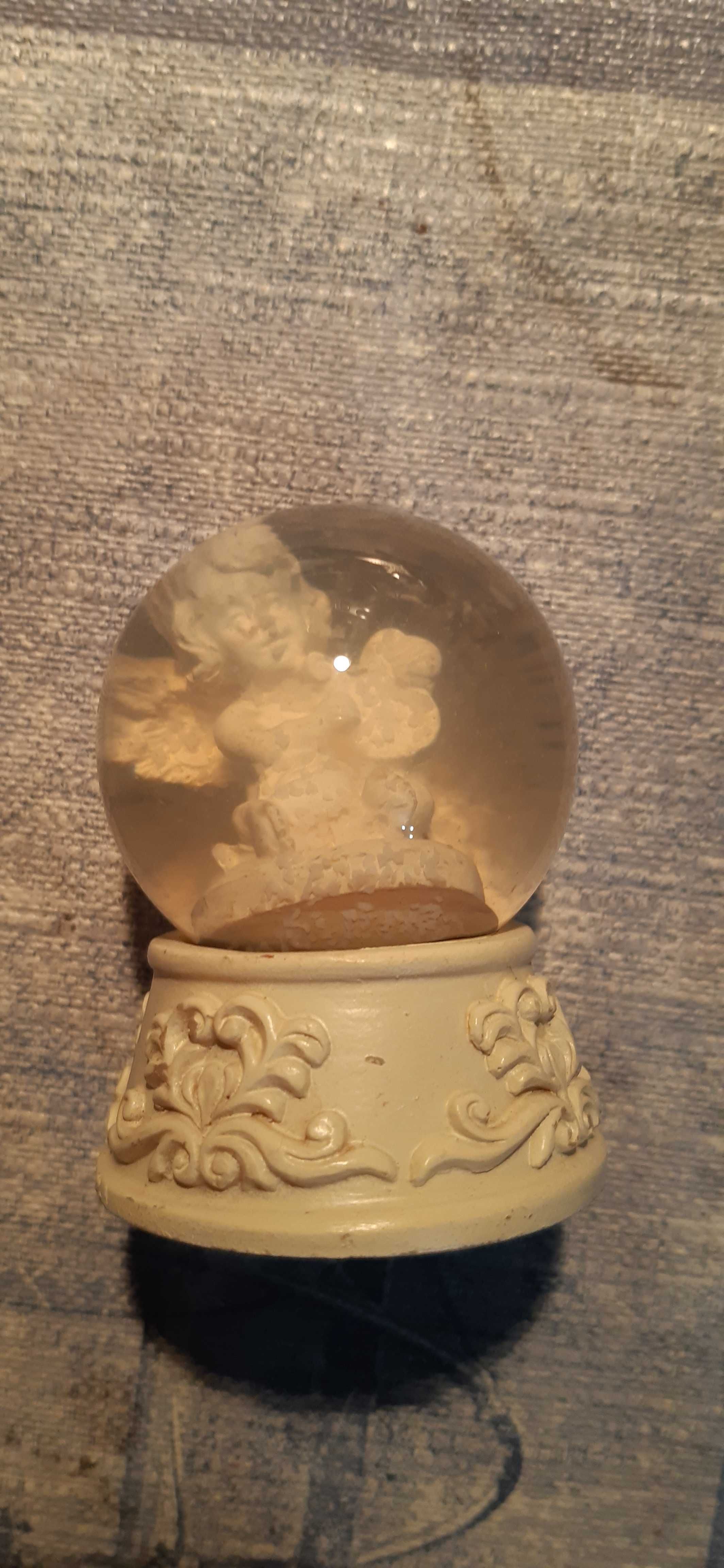 stara mała kula śnieżna anioł dla kolekcjonerów
