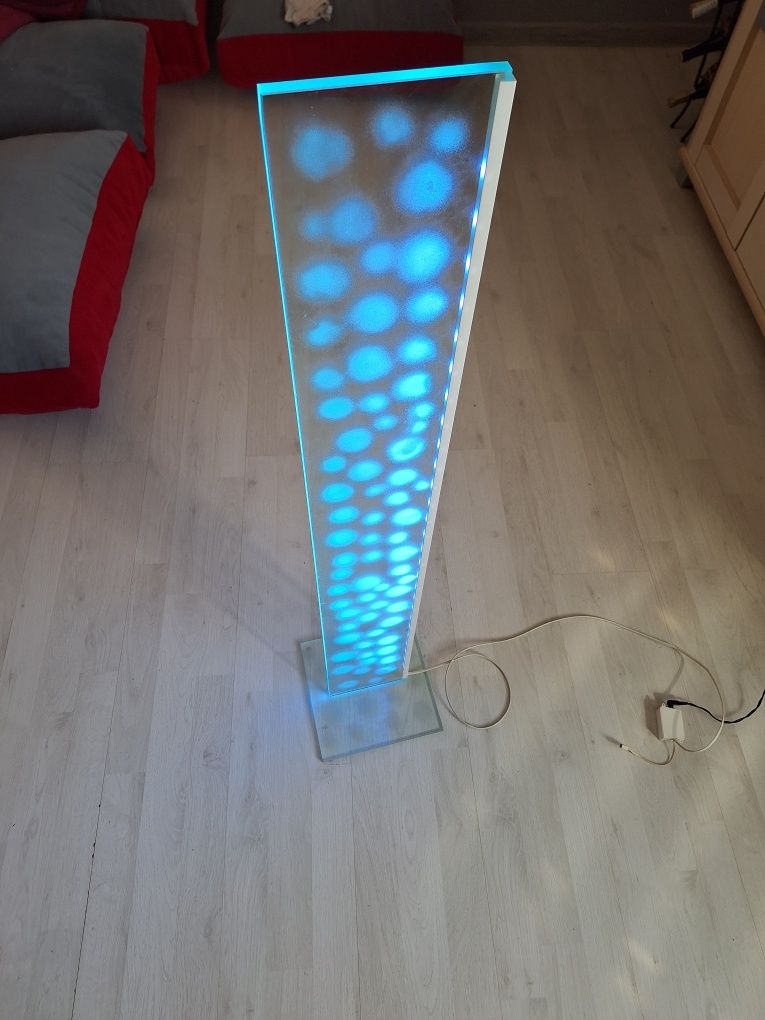 Klimatyczna lampa LED