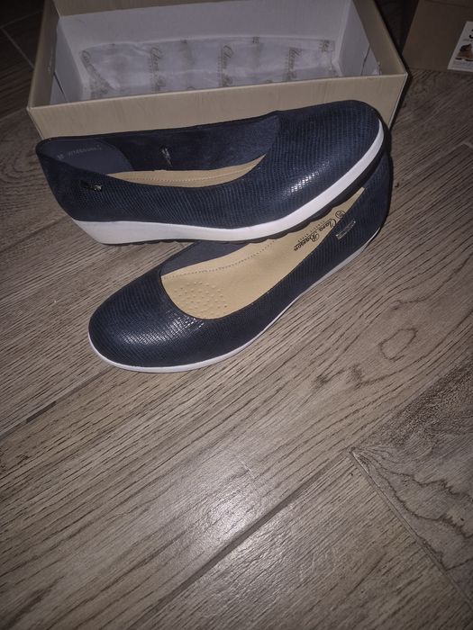 Buty damskie granatowe