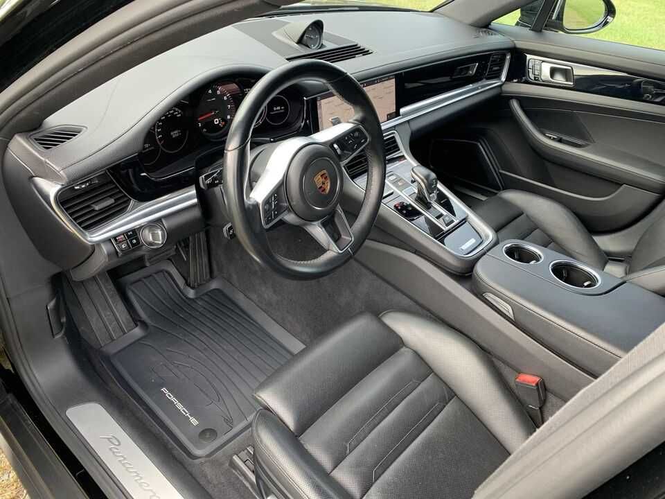 2018 Porsche Panamera