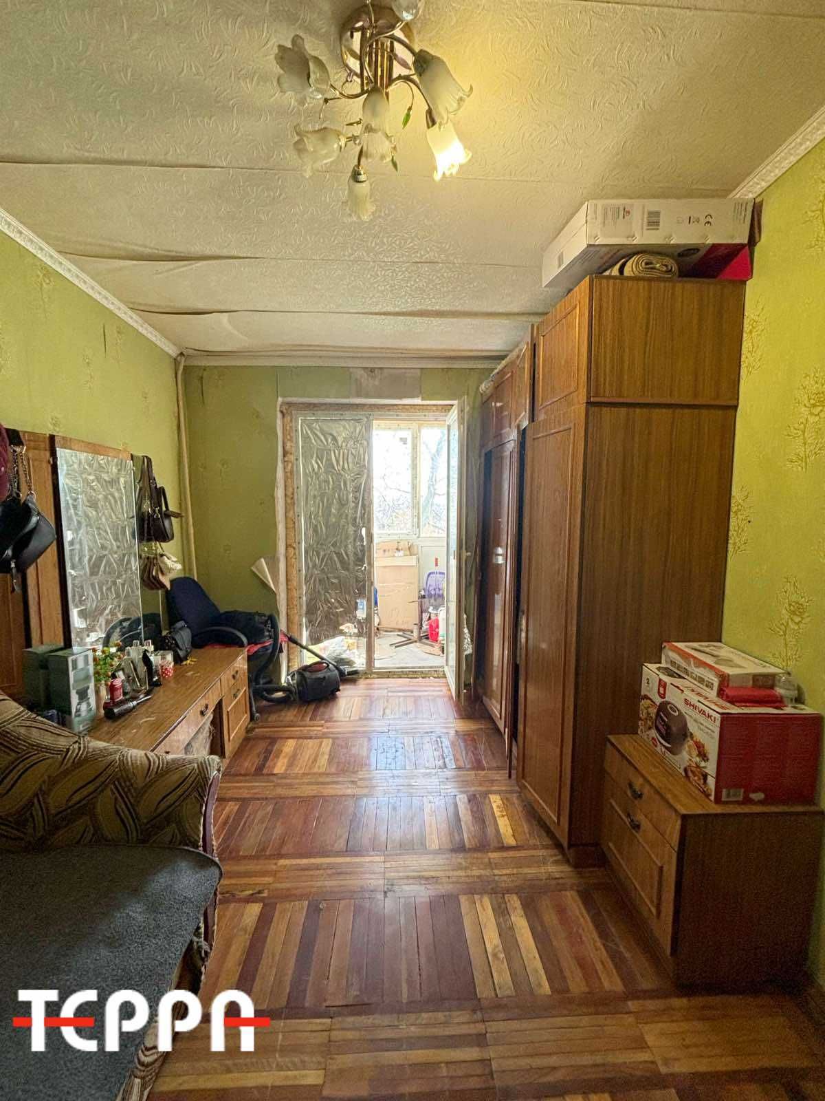 Продаж 2-кімнатної квартири, Тепличне, вул. Центральна