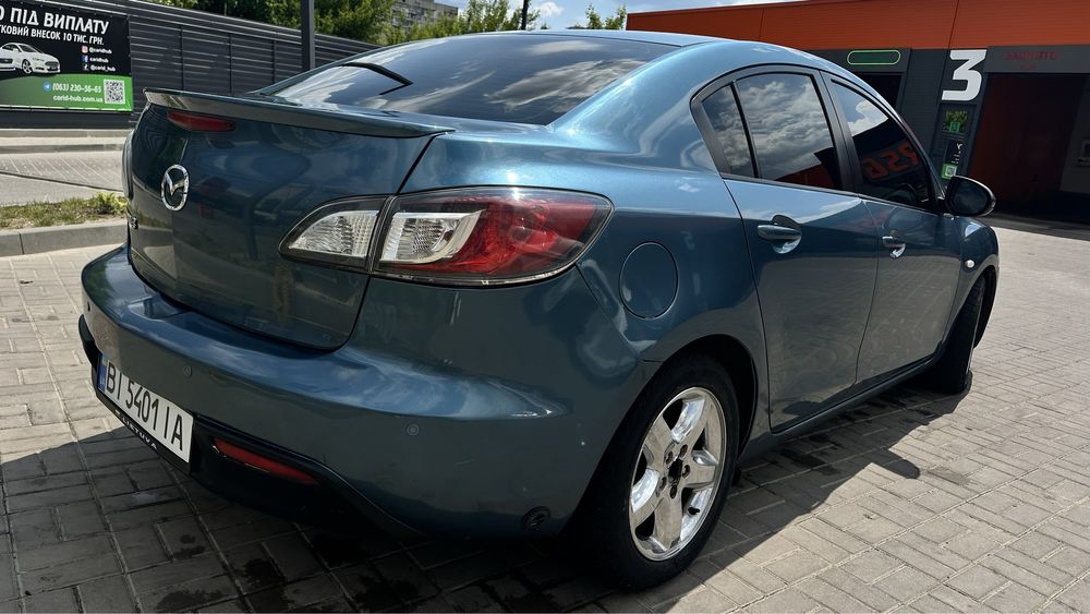 Продам Mazda 3 2011