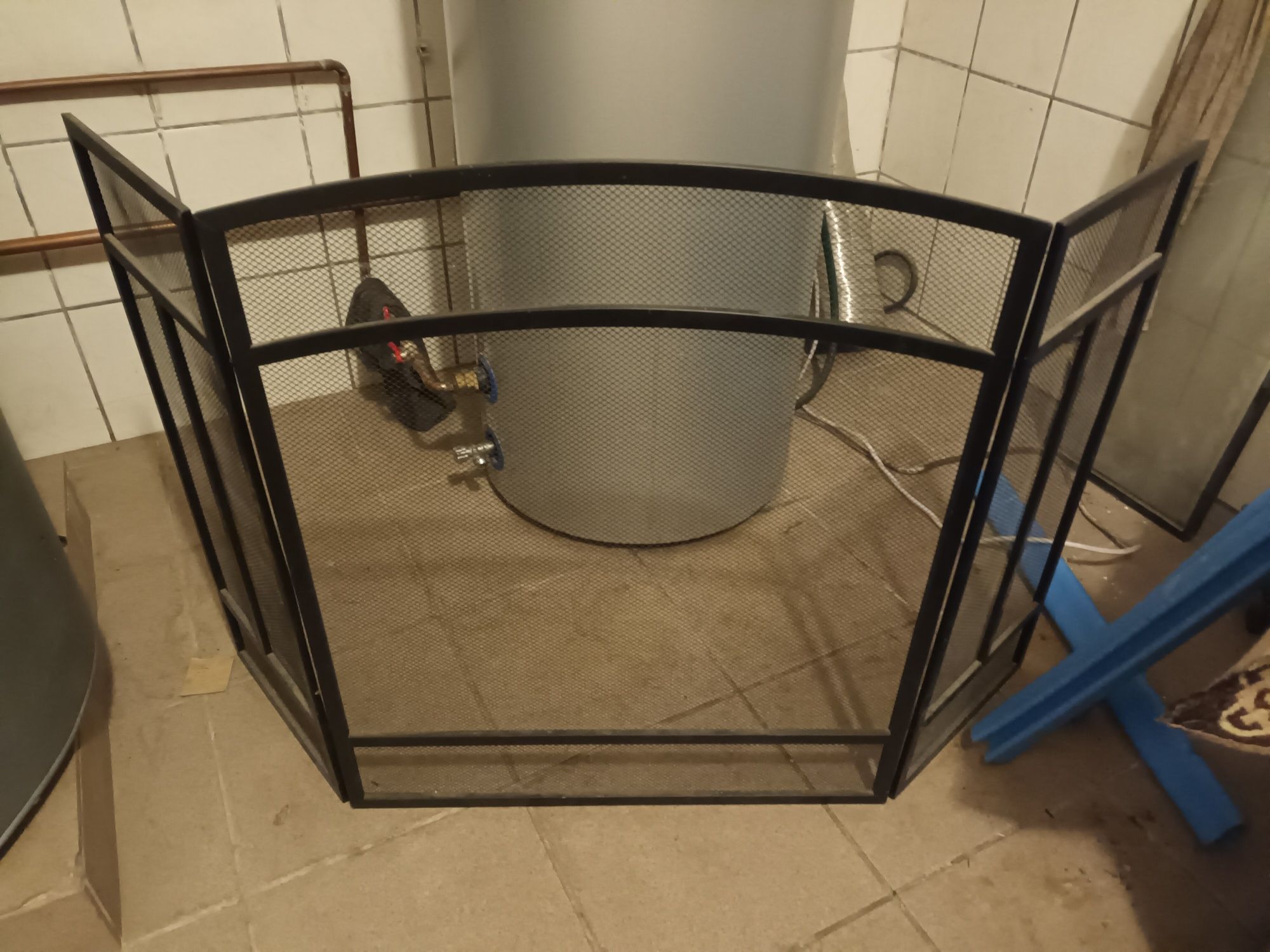 Barierka, parawan,  osłona kominka