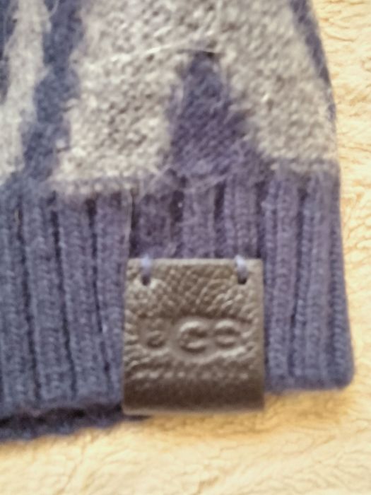 UGG шапка жіноча