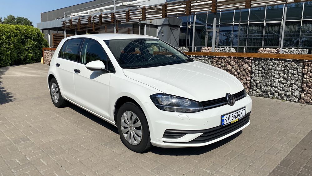 Volkswagen Golf, 2018 рік, офіційний МКПП