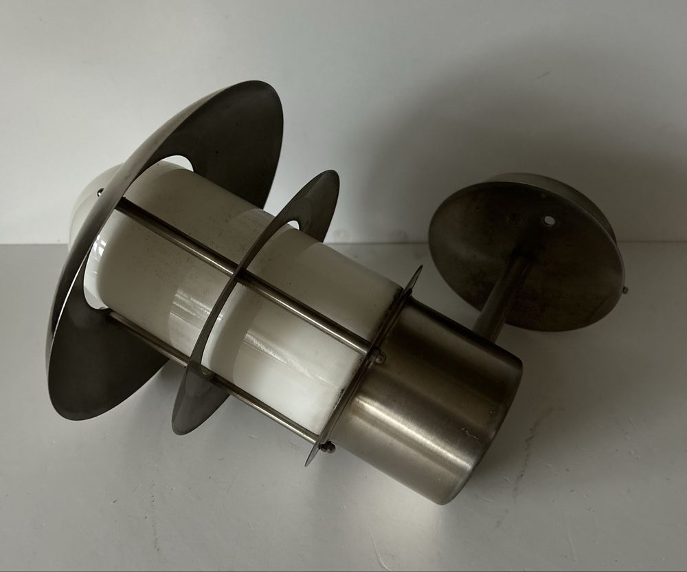 Lampa zewnętrzna wisząca