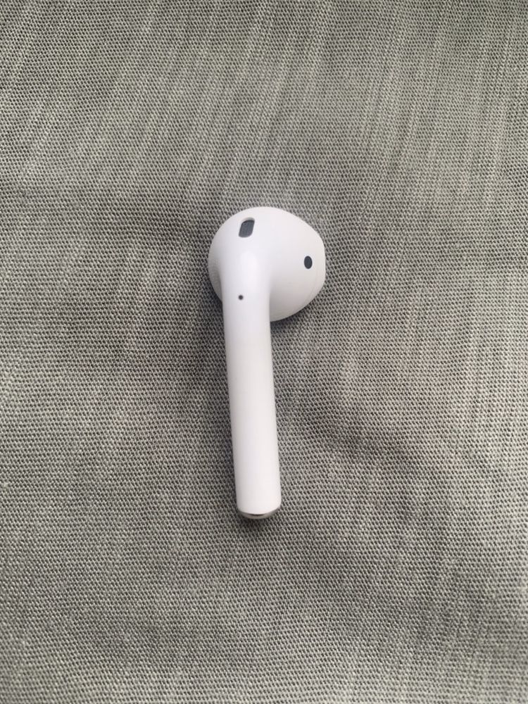 Левый или правый A1722 наушник Airpods /2019 ,1/2 Кейс Футляр ,коробка