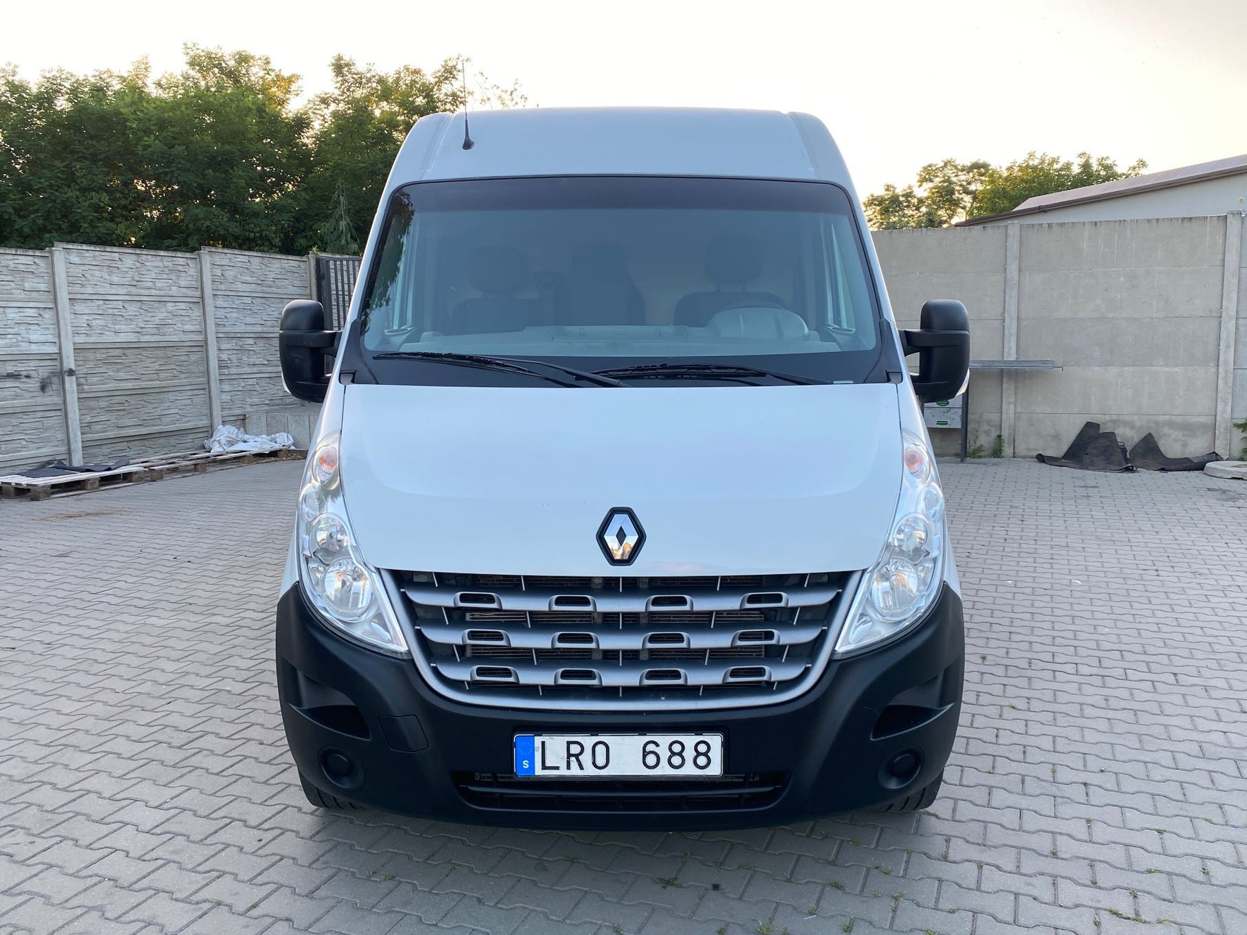 Renault Master  Master 2.3DCI 125KM L2H2 Średni