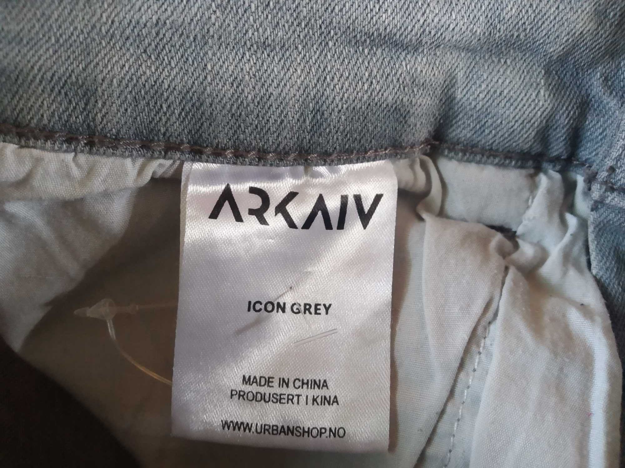 szare spodnie ARKAIV ( 80 w pasie)