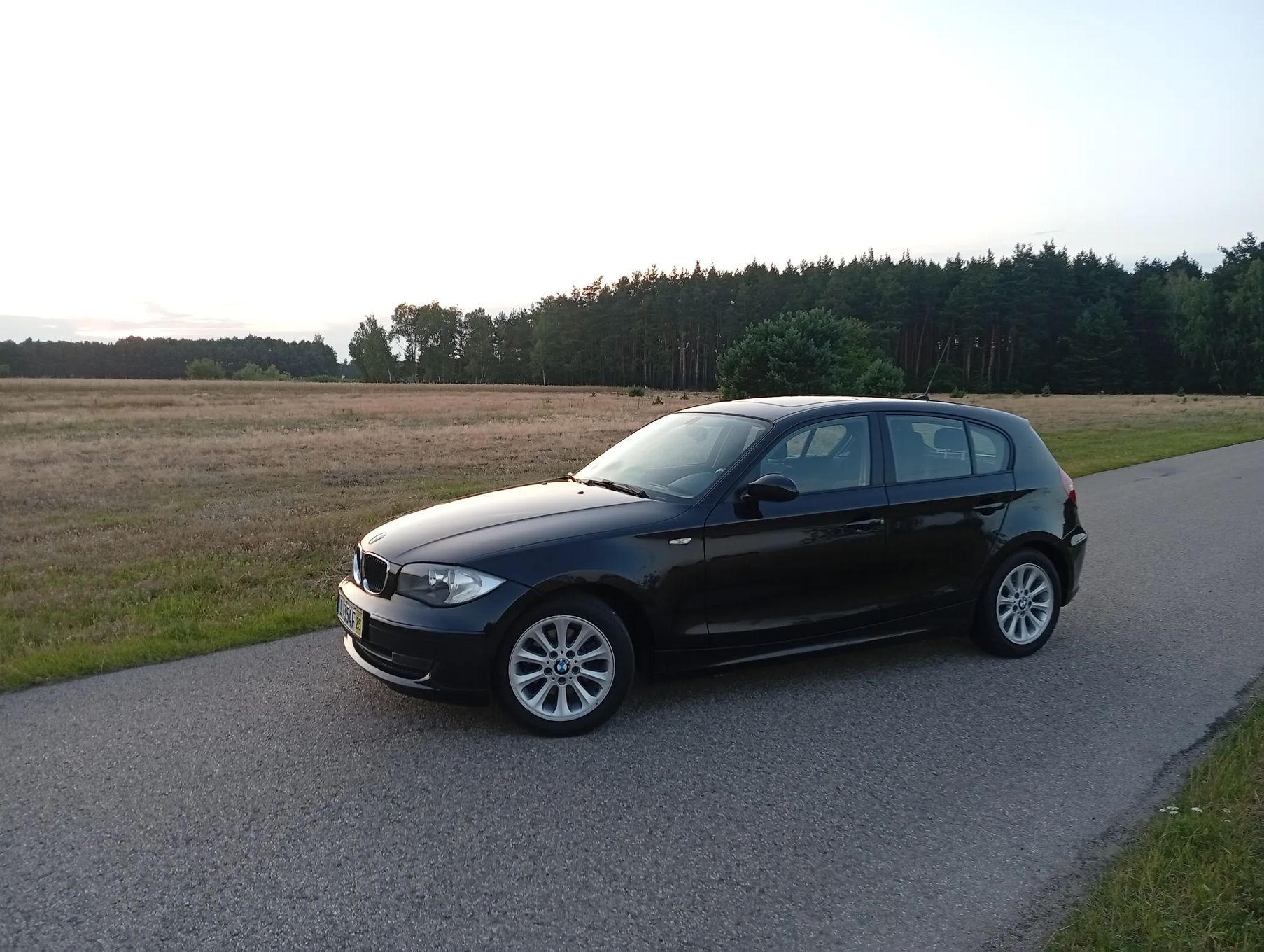 BMW Seria 1 Z Niemiec Navi Szyber Dach PDC Polecam !!
