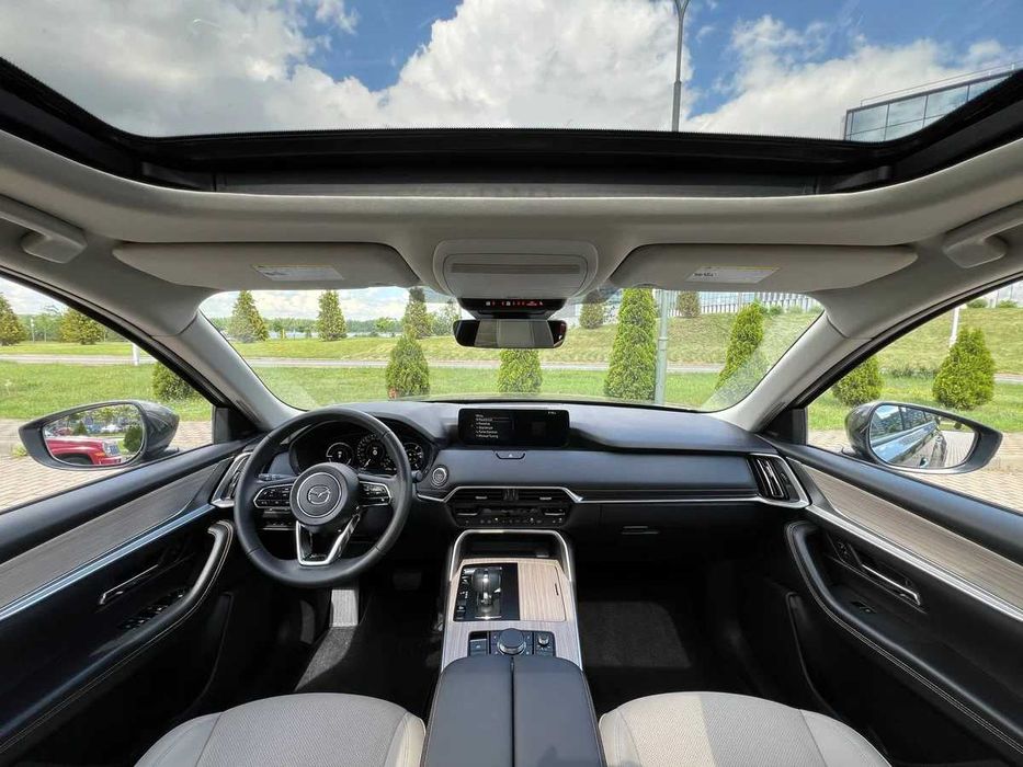 Mazda CX-90, 2023 року