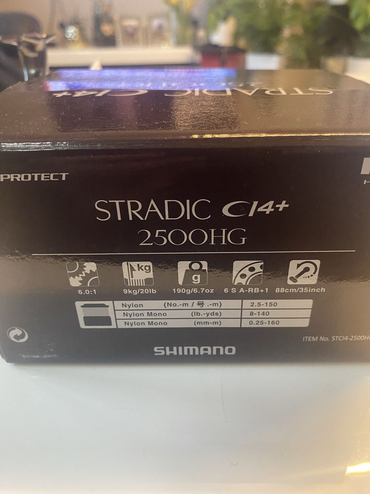 Shimano Stradic CI4+ 2500HG-B