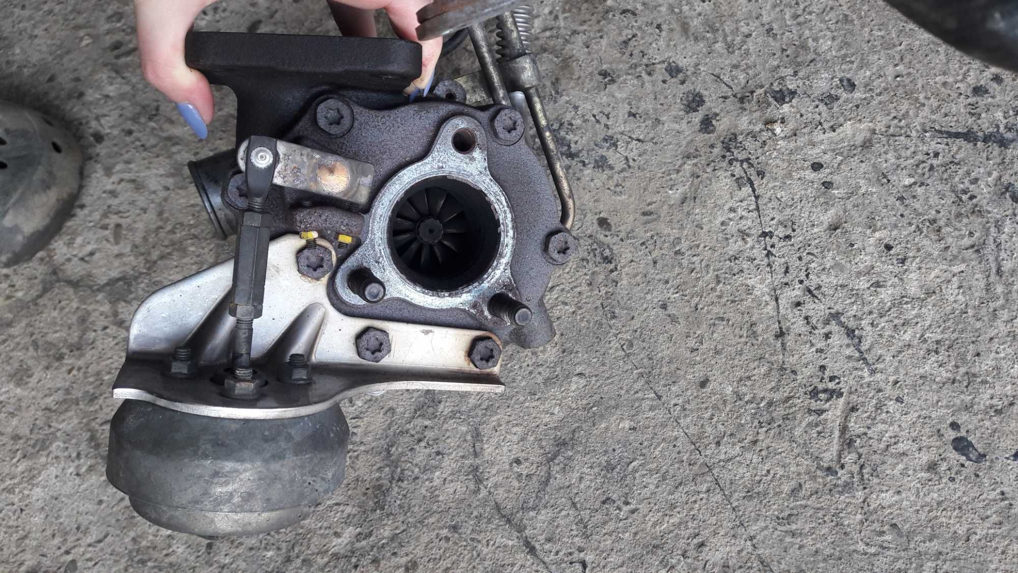 Turbo turbina Mazda 6 02-07 r 2.0 CITD turbosprężarka VJ32030 4v21799d