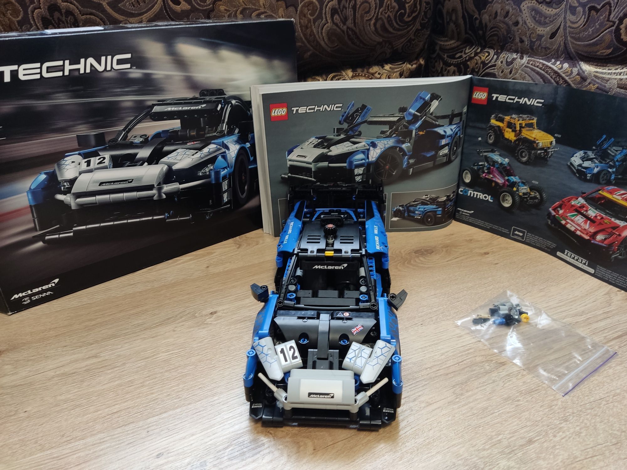 Конструктор LEGO Technic 42123 McLaren Senna GTR 830 деталей