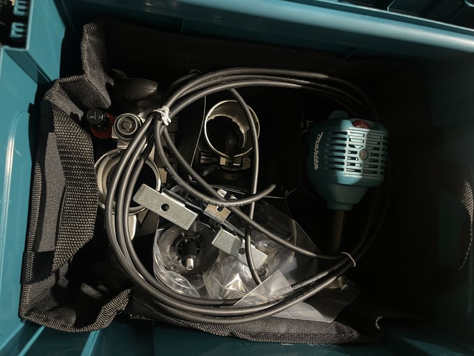 Nowa makita rt0702cx2j frezarka