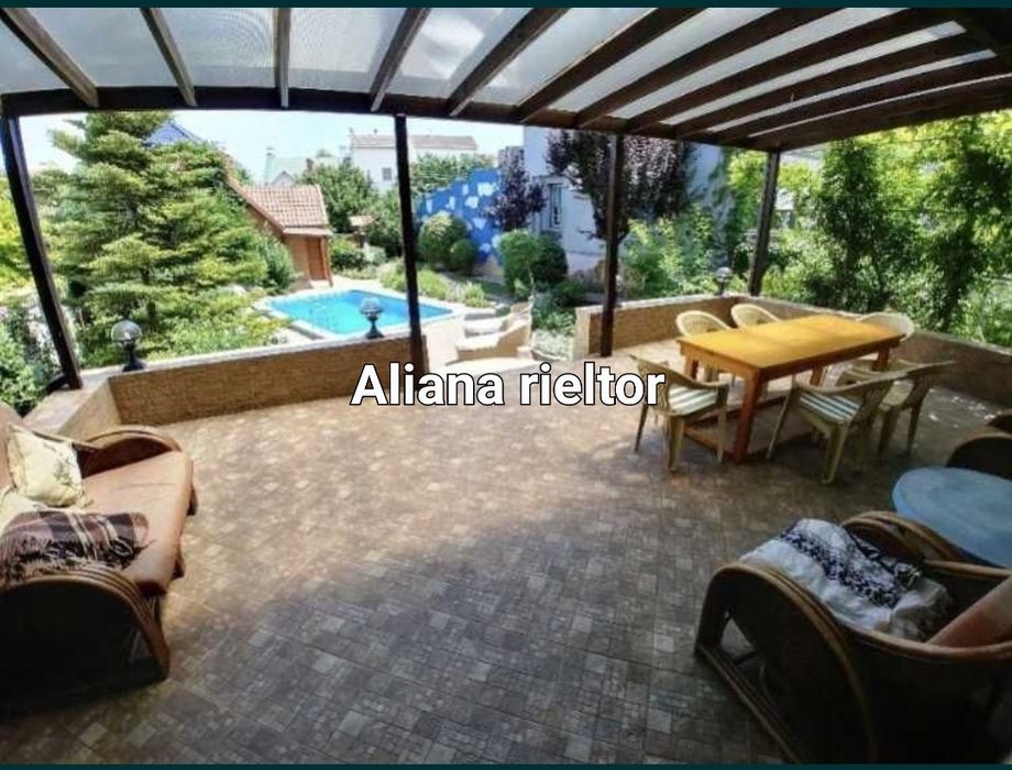 Сдам  дом с баней Совиньон 1 до лета