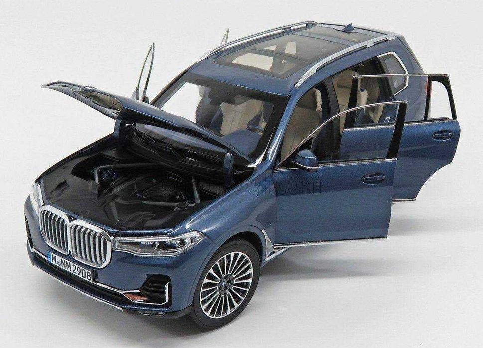 BMW X7 масштаб 1:18 от Norev, БМВ Х7 на подарок или в коллекцию