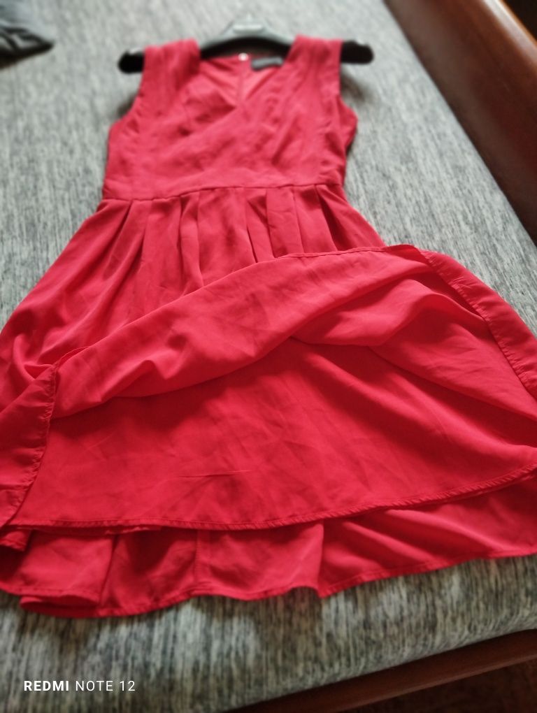 Sukienka letnia czerwona