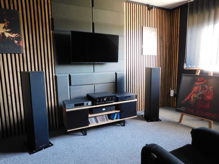 Kolumny  Triangle Esprite Antal Ez Black Ash