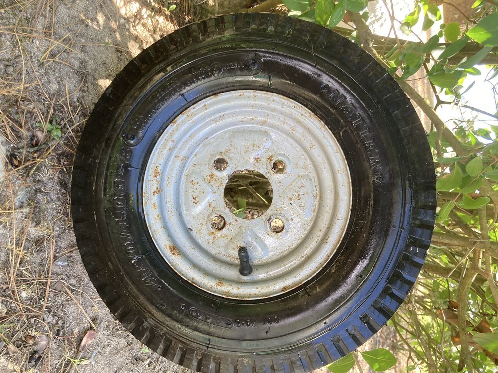 Roda de atrelado completa como nova